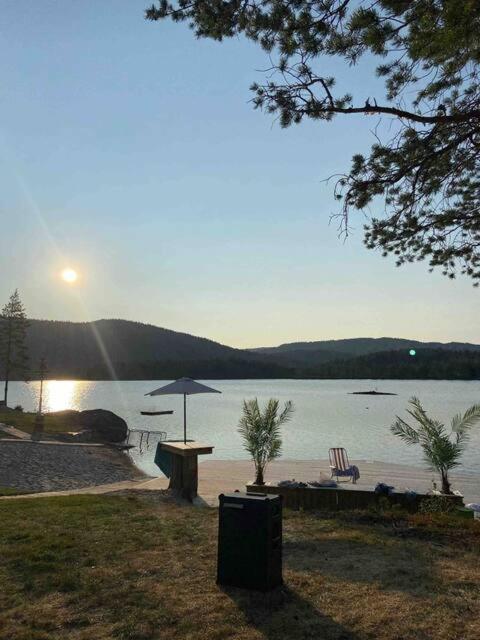 Апартаменти Fin, Enkel Leilighet Med Nydelig Strand I Naerheten Amdals Verk Екстер'єр фото